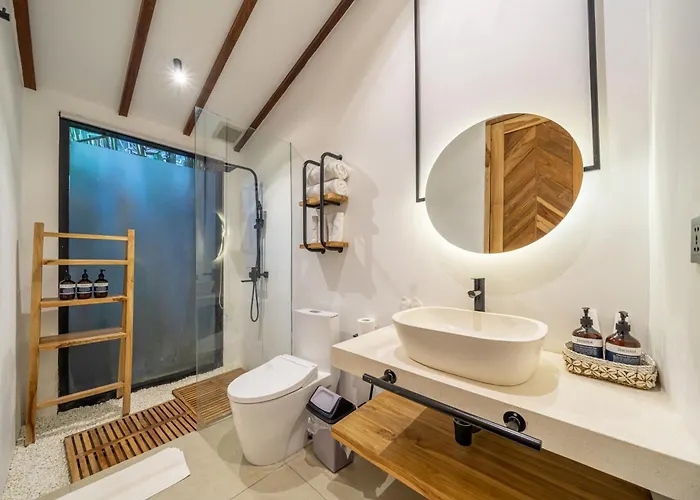 Villa Udara By Evdekimi - Pool Escape With Spacious Patio & Open-air Bath